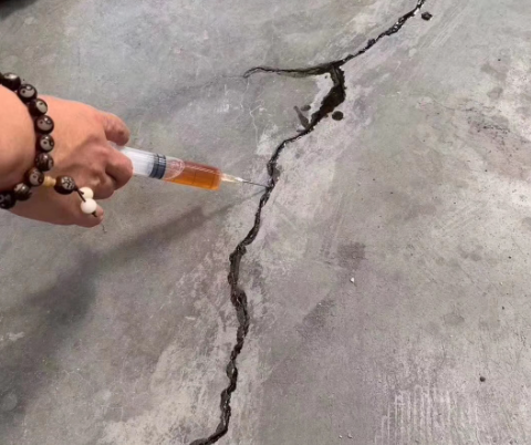 尼玛混凝土裂缝修补技术详解​